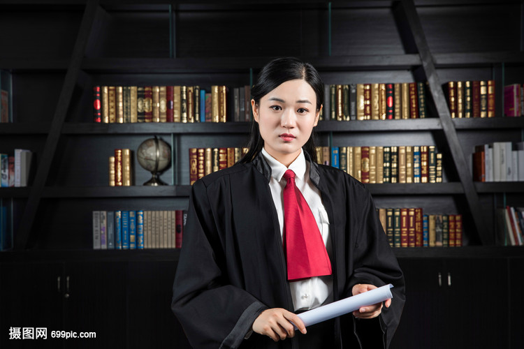 女律师